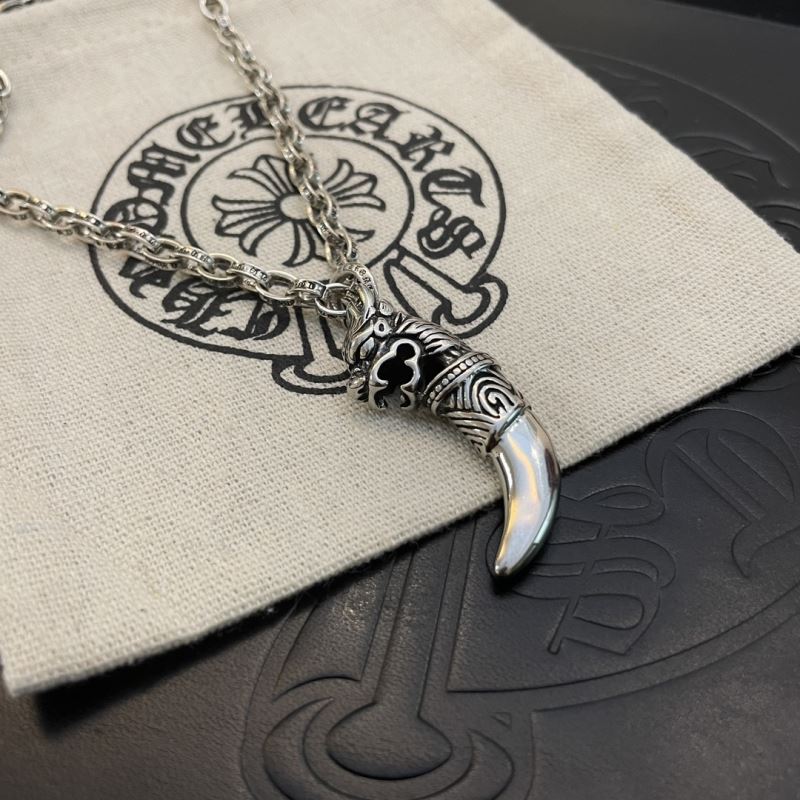 Ch*0me He**ts necklaces